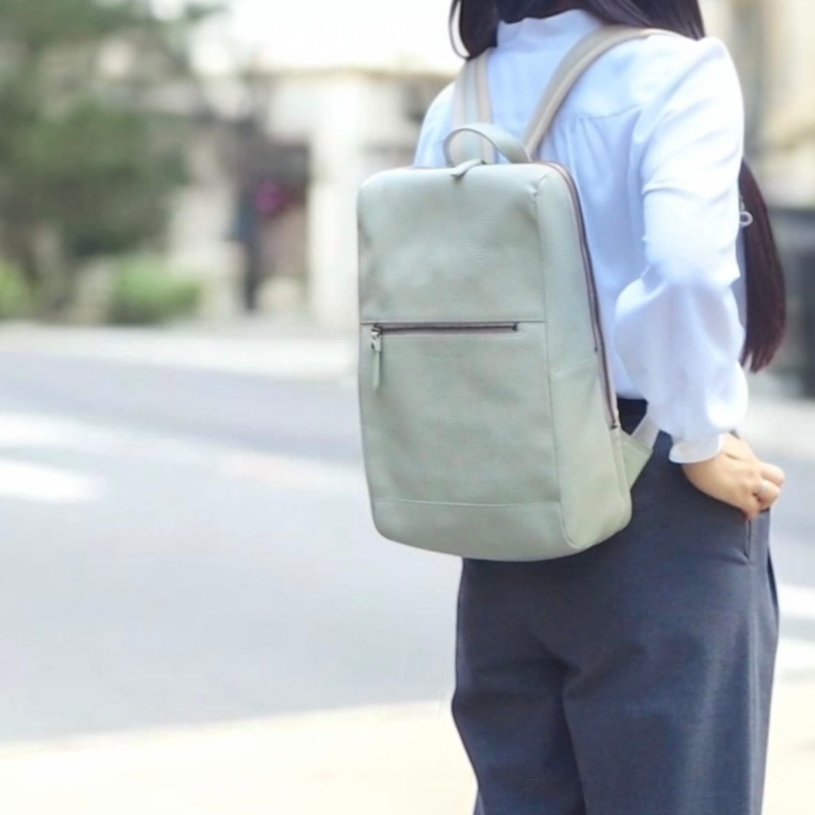 sicure 本革バックパック