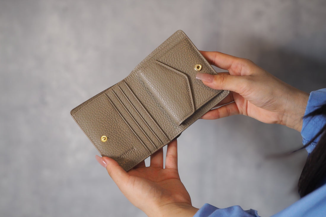 fluffy wallet