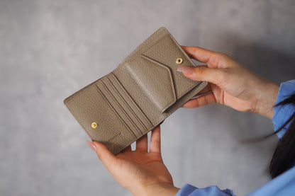fluffy wallet