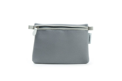 mesh pouch (side logo)