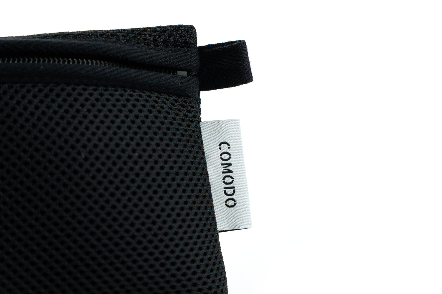 mesh pouch (side logo)